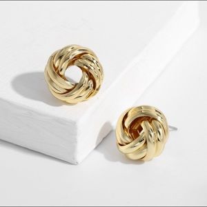 Gold Stud Love Earrings